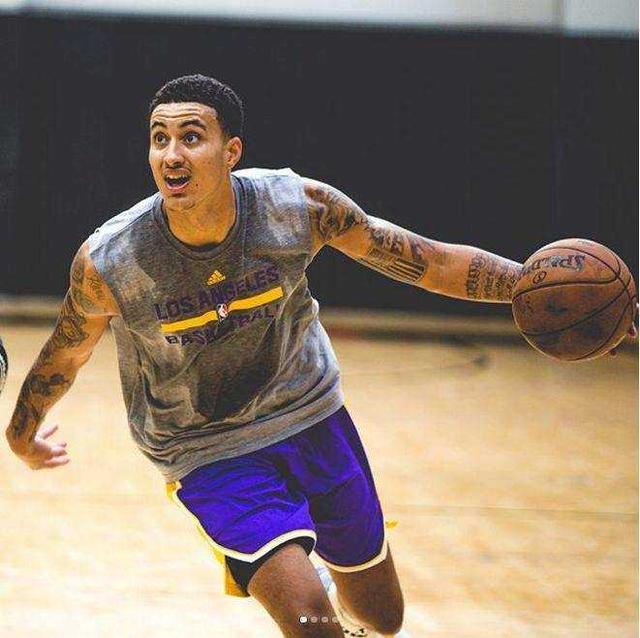 国米近8场对西班牙球队仅1负，近18场欧冠小组赛／联赛也仅1负（国米近8战西班牙球队仅负1场，近18场欧冠小组赛与联赛同样仅一败）