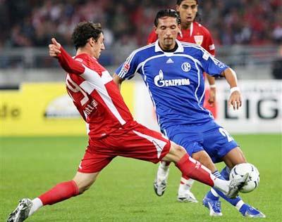 武体教授谈三镇输海牛：线上线下骂声一片，还不如上全替补（武体教授评三镇不敌海牛：线上线下骂声四起，倒不如派全替补）