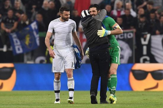 足球职业化的全球趋势