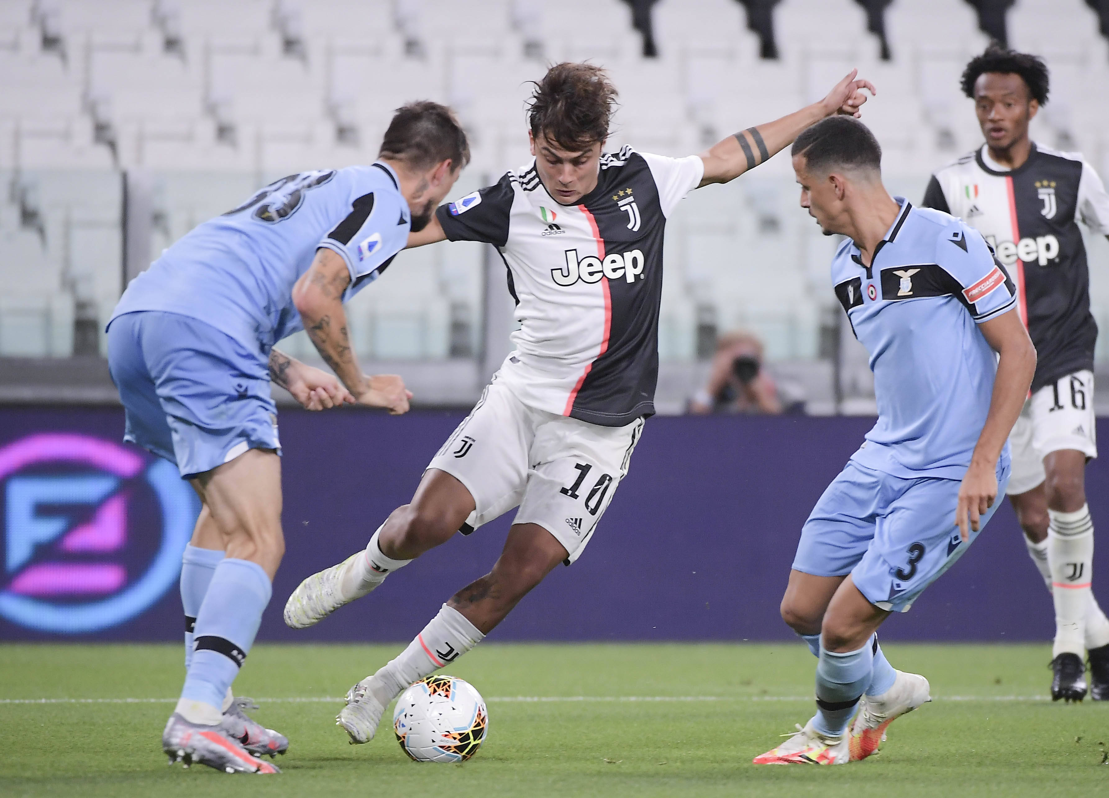 2025年亚洲锦标赛盛装舞步个人决赛 饶嘉怡获得冠军（饶嘉怡摘得2025年亚锦赛盛装舞步个人赛冠军）