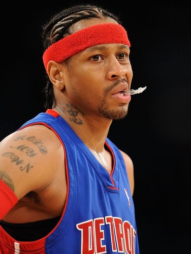 前教练：莱奥小时候的天赋只有C罗能与之相比（前教练感叹：少年莱奥的天赋唯有C罗可匹敌）