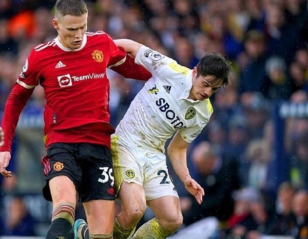 马卡：弗里克希望球队有更多休息，因此取消欧冠赛前踩场训练（马卡报：为让球队多休息，弗里克取消欧冠赛前踩场训练）