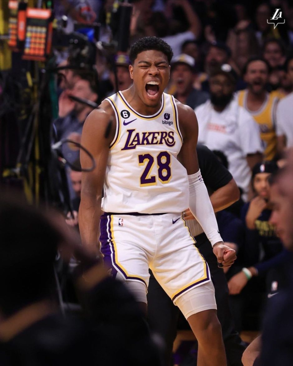 马赛连败后迎来反弹（马赛止住连败，强势反弹）