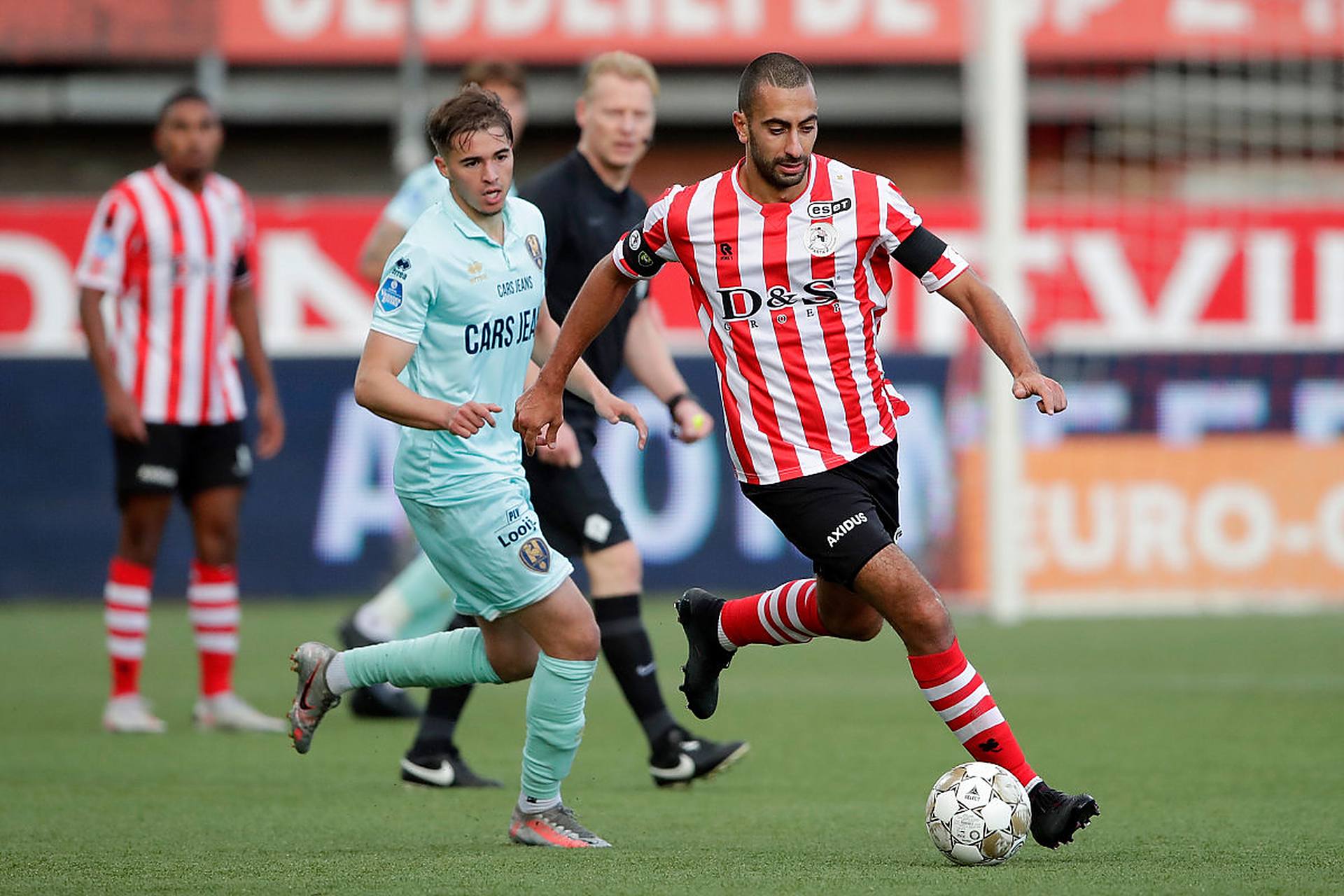 球必须放在 球必须放在